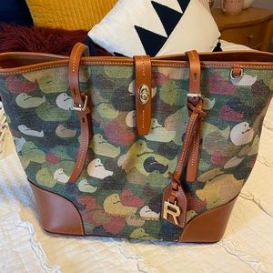 Dooney & Bourke Camouflage Duck Dover Lg Tote Bag
